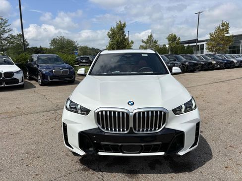 Used 2026 BMW X5 xDrive40i w/ M Sport Package image 2