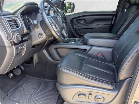 Used 2019 Nissan Titan SL w/ Midnight Edition AWD/4WD image 15