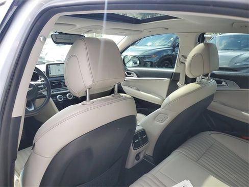 Used 2019 Genesis G70 3.3T Advanced w/ Elite Package image 23