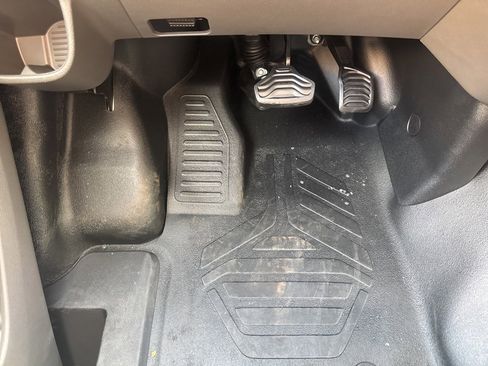 New 2025 Ford Transit 250 148 Medium Roof w/ Load Area Protection Package image 29