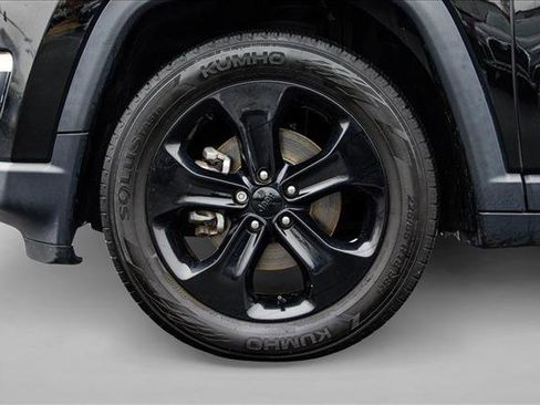 Used 2019 Jeep Compass Altitude image 9