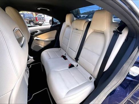 Used 2018 Mercedes-Benz CLA 250 image 19