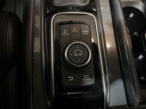 Used 2023 Nissan Armada SL w/ Midnight Edition Package image 12