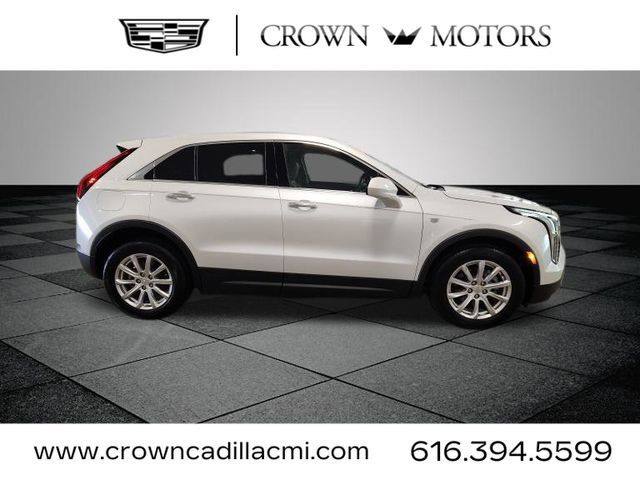 Certified 2023 Cadillac XT4 Luxury w/ Driver Awareness Package FWD image 2