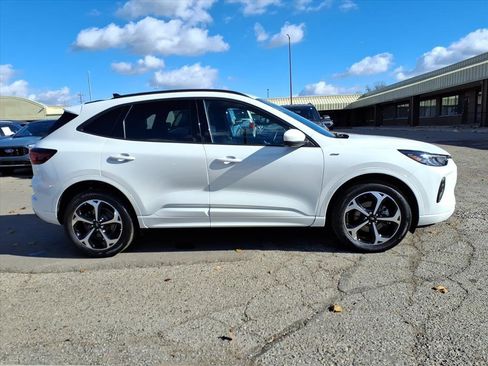 Used 2023 Ford Escape ST-Line Select w/ Tech Pack #2 image 6