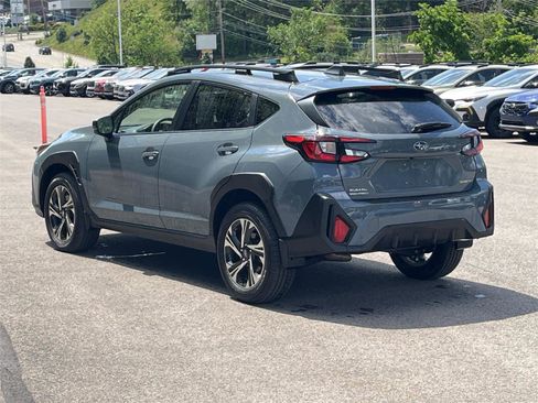 Used 2024 Subaru Crosstrek 2.0i Premium AWD/4WD image 3