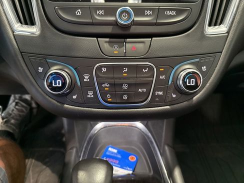 Used 2023 Chevrolet Malibu LT FWD image 25