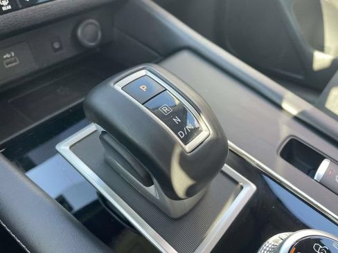 Used 2024 Mitsubishi Outlander SE FWD image 41