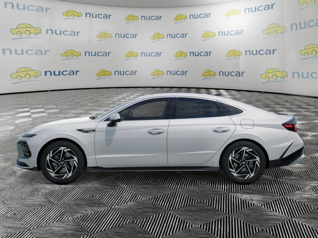 New 2026 Hyundai Sonata SEL FWD image 3