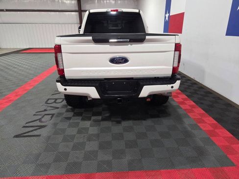 Used 2019 Ford F250 Lariat w/ Lariat Ultimate Package image 13