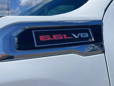 Used 2022 GMC Sierra 2500 SLT w/ SLT Convenience Package AWD/4WD image 14