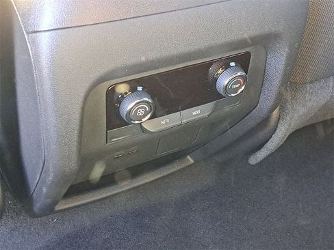 New 2026 Chevrolet Traverse LT w/ LPO, Floor Liner Package image 21