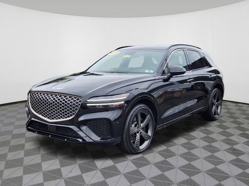 Used 2025 Genesis GV70 3.5T Sport w/ Sport Advanced Package AWD/4WD image 2