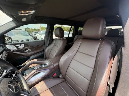 Used 2022 Mercedes-Benz GLS 450 4MATIC image 22