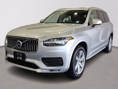 Used 2022 Volvo XC90 T5 Momentum