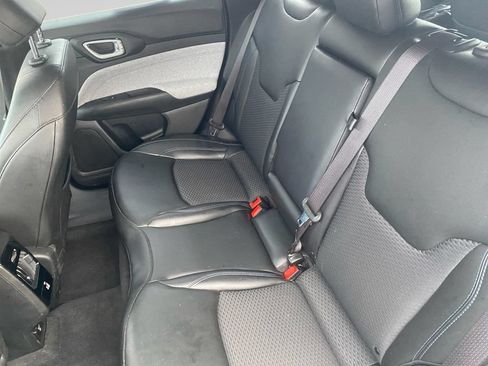 Used 2022 Jeep Compass Latitude w/ Convenience Group AWD/4WD image 10