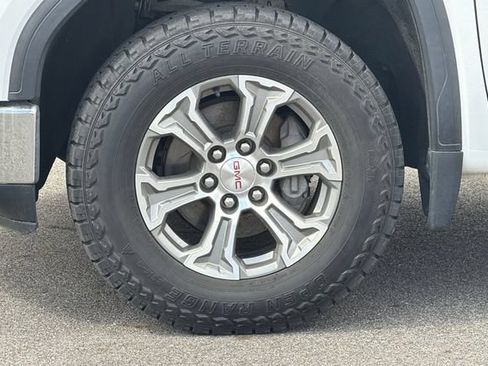 Used 2019 GMC Sierra 1500 SLT AWD/4WD image 43