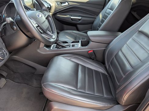 Used 2019 Ford Escape SEL AWD/4WD image 13