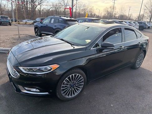 Used 2018 Ford Fusion Titanium image 3