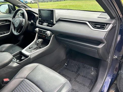 Used 2020 Toyota RAV4 XSE w/ XSE Grade Weather Package AWD/4WD image 41
