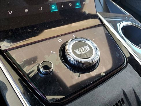 New 2025 Cadillac Escalade IQ Luxury 2 w/ LPO, Radiant Package image 19