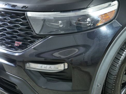 Used 2020 Ford Explorer ST w/ Premium Technology Package image 16