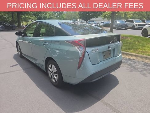 Used 2017 Toyota Prius Two FWD image 5