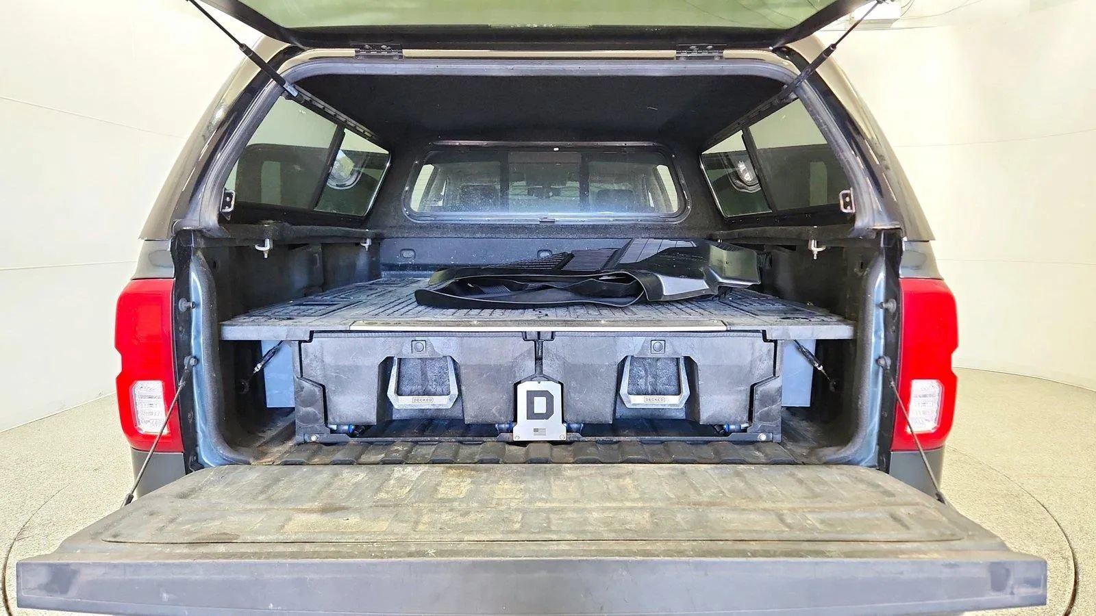 Used 2017 Chevrolet Silverado 1500 LTZ Z71 AWD/4WD image 19