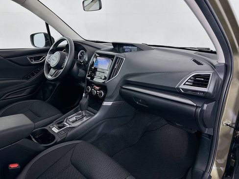 Used 2022 Subaru Forester Premium AWD/4WD image 30