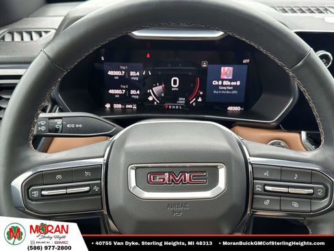 Certified 2024 GMC Canyon AT4 w/ AT4 Premium Package AWD/4WD image 23