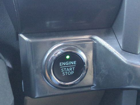 Used 2021 Ford F150 Lariat w/ Equipment Group 501A Mid image 26