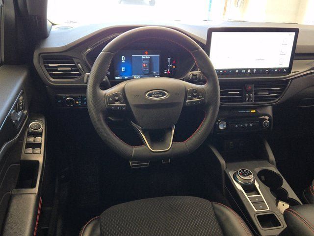 Used 2024 Ford Escape ST-Line w/ Tech Pack #1 AWD/4WD image 18