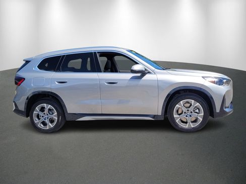 Used 2025 BMW X1 xDrive28i w/ Technology Package image 8