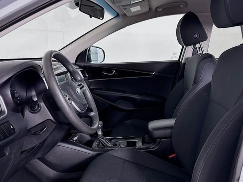 Used 2019 Kia Sorento L FWD image 10