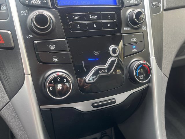 Used 2012 Hyundai Sonata GLS FWD image 16