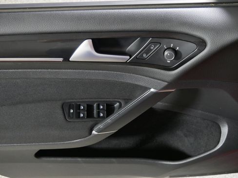 Used 2015 Volkswagen GTI S FWD image 19
