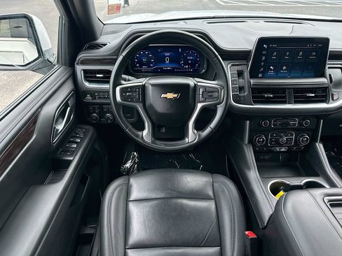 Used 2024 Chevrolet Suburban LT AWD/4WD image 22