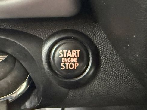 Used 2013 MINI Cooper Hardtop image 24