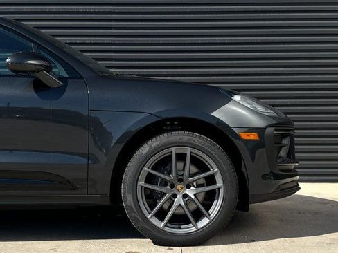Certified 2026 Porsche Macan image 11