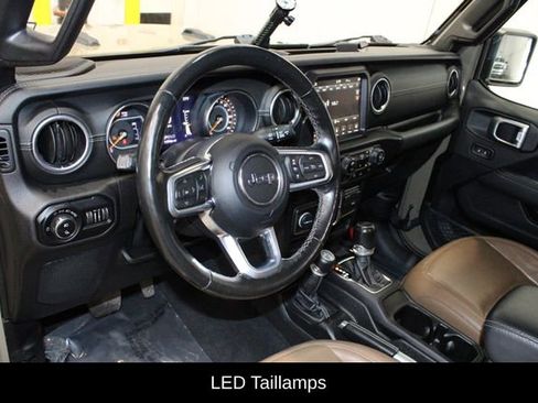 Used 2020 Jeep Gladiator Overland image 22