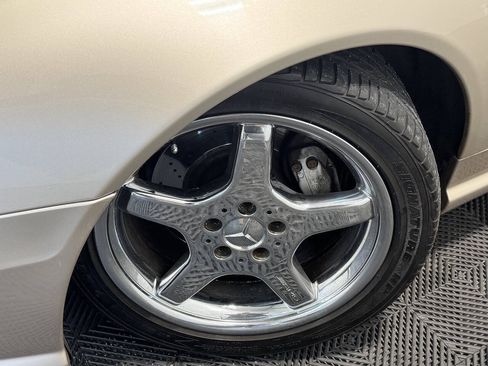 Used 2003 Mercedes-Benz SL 500 image 32