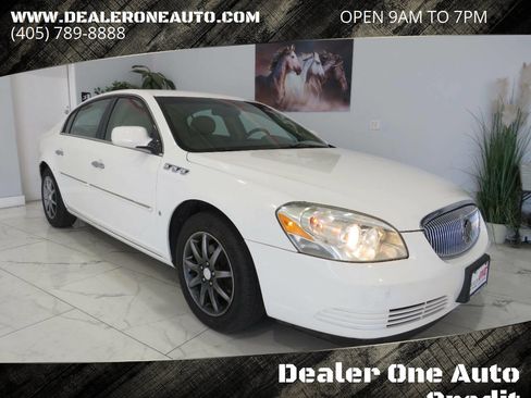 Used 2007 Buick Lucerne CXL FWD image 1