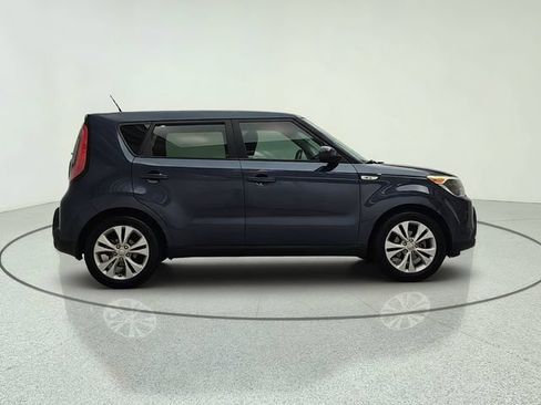 Used 2015 Kia Soul + FWD image 7