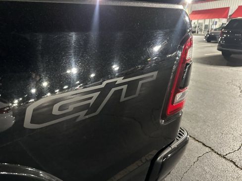 Used 2022 RAM 1500 Laramie AWD/4WD image 3