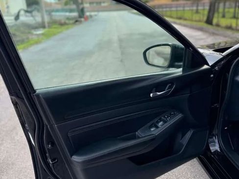 Used 2020 Nissan Altima 2.5 S image 7