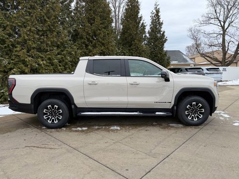 New 2026 GMC Sierra EV Elevation image 34