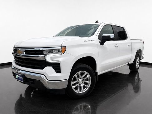 Used 2022 Chevrolet Silverado 1500 LT AWD/4WD image 1