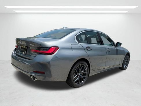 New 2026 BMW 330i Sedan w/ Premium Package RWD image 4