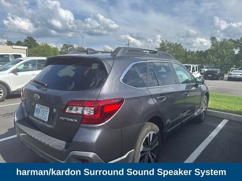 Used 2018 Subaru Outback 2.5i Limited AWD/4WD image 4
