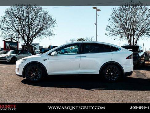 Used 2018 Tesla Model X 100D image 4